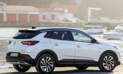 Новый Opel Grandland X 2026: цена, фото, обзор, характеристики кроссовера