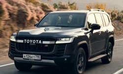 Новый Toyota Land Cruiser 300 2026: цена, фото, обзор, характеристики внедорожника