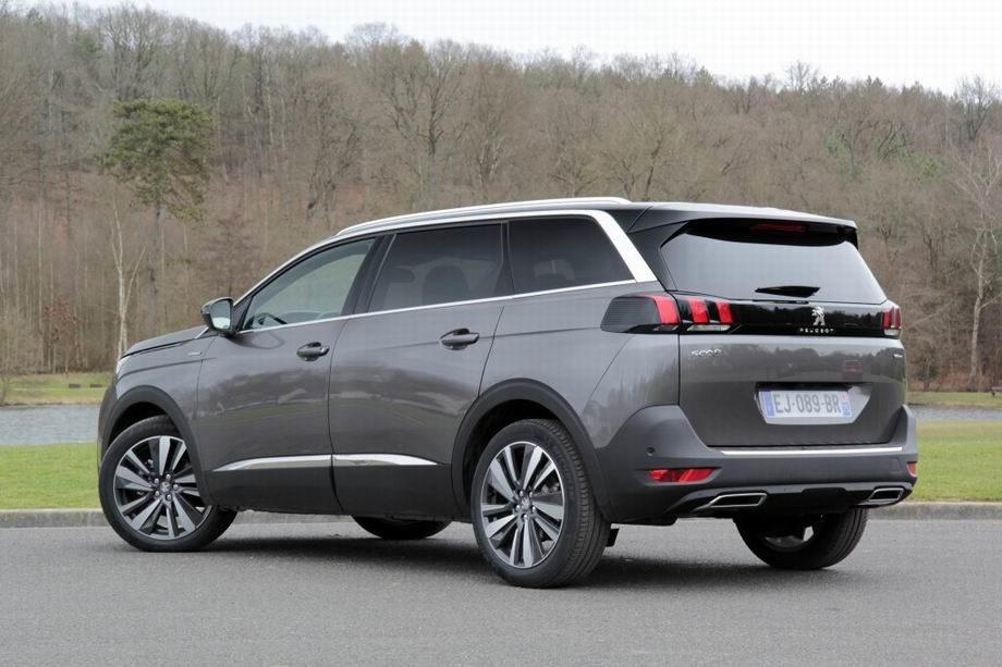 Peugeot 5008 2020 в новом кузове