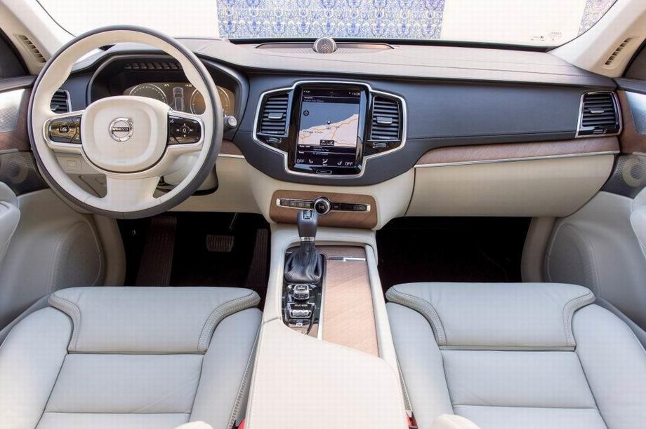 Салон Вольво XC90