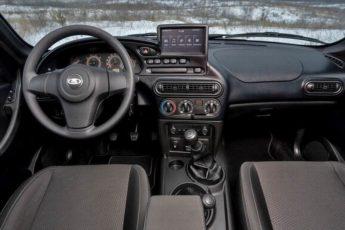 Lada Niva Travel