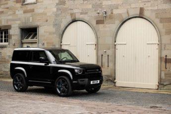 Land Rover Defender 2021