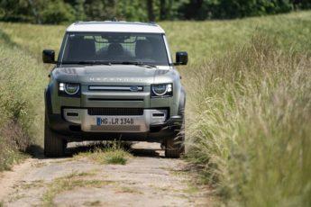 Land Rover Defender 2021