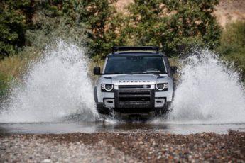 Land Rover Defender 2021