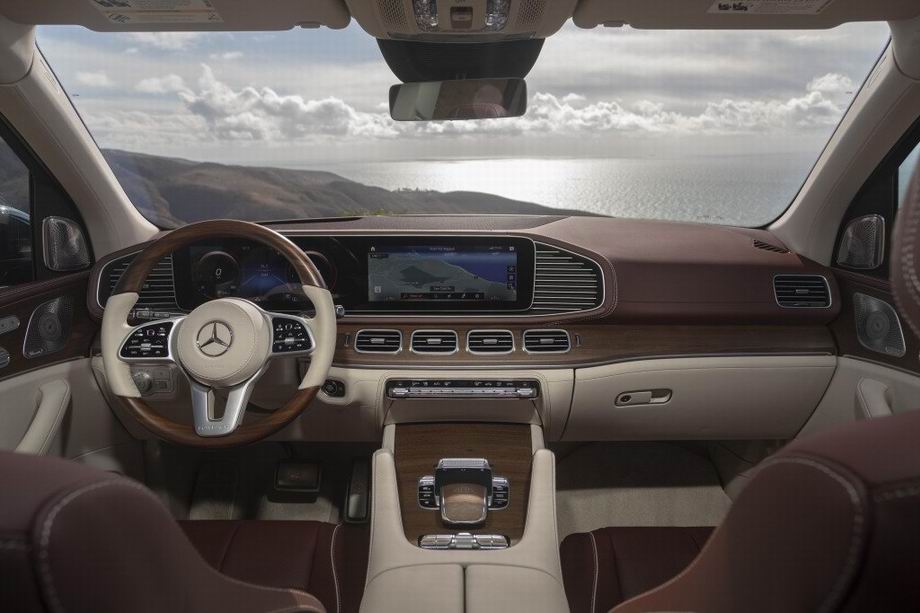 Салон Мерседес-Майбах 600 GLS