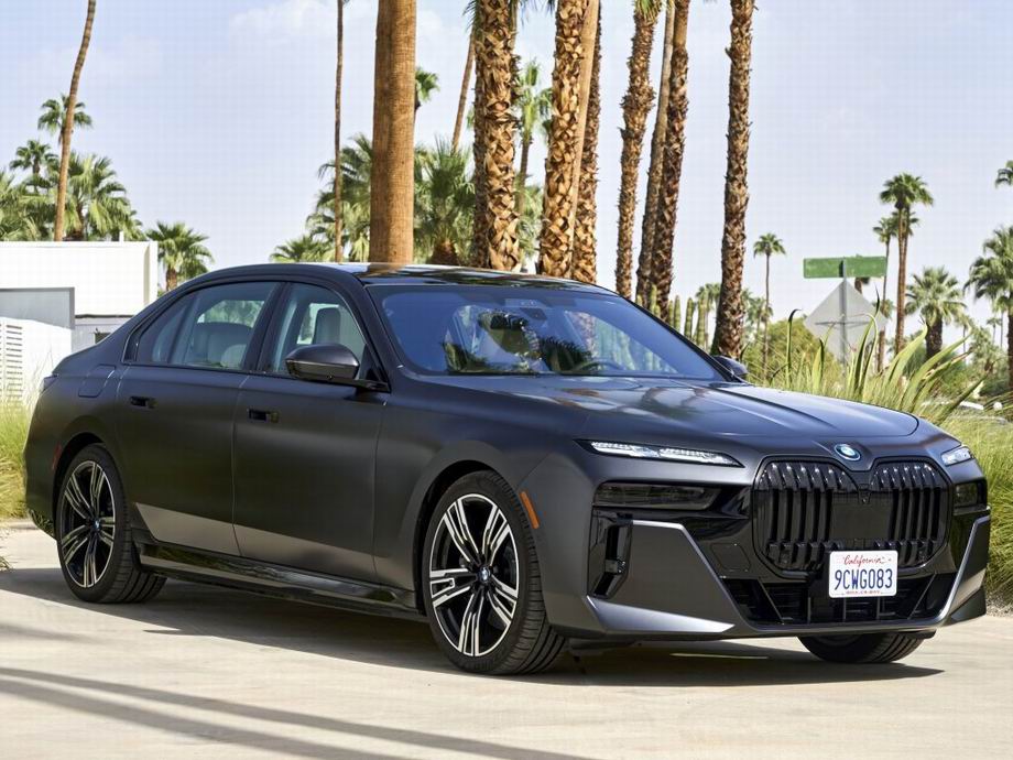 Новый BMW i7 2024